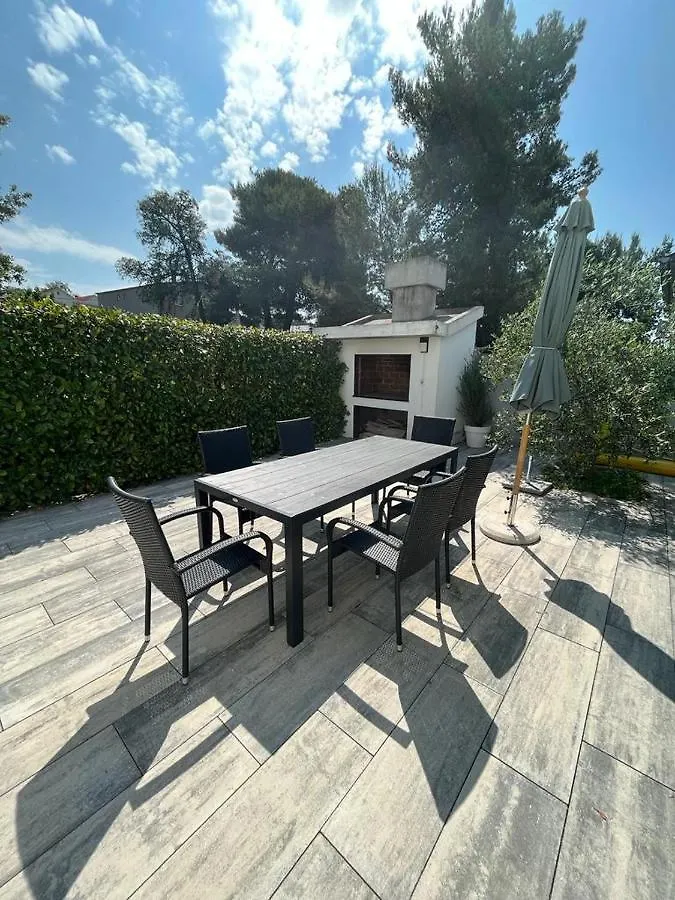 Haus Dalmatia With Heated Pool Appartement Bibinje